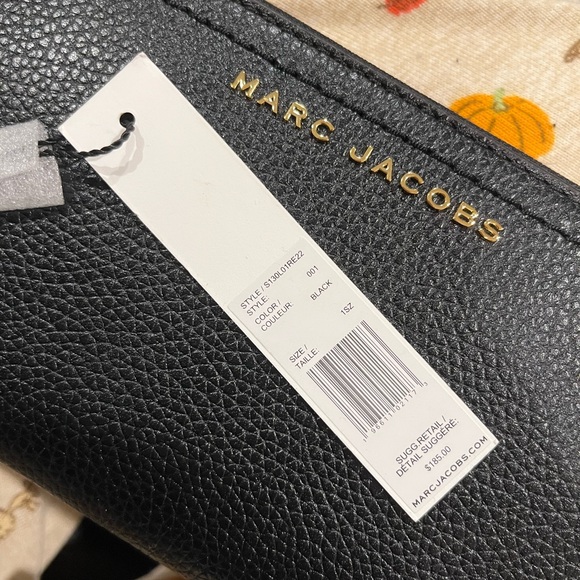 Marc Jacobs Black Textured Leather Clutch - Picture 2 of 6